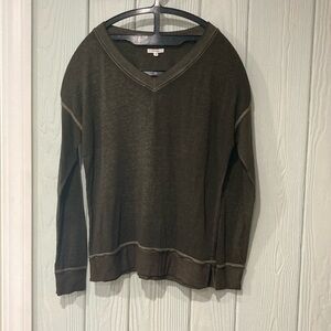 Maurice’s green v-neck sweatshirt , lightweight